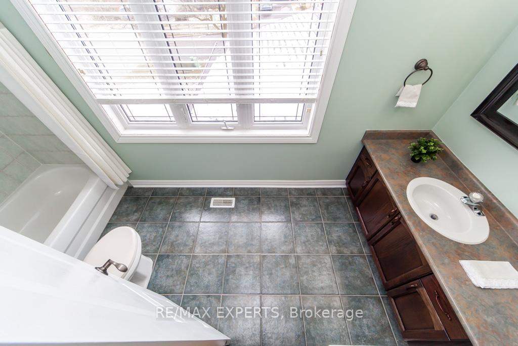 Photo 28 of 14 Plummer Road, Caledon, Bolton West — HOMEH