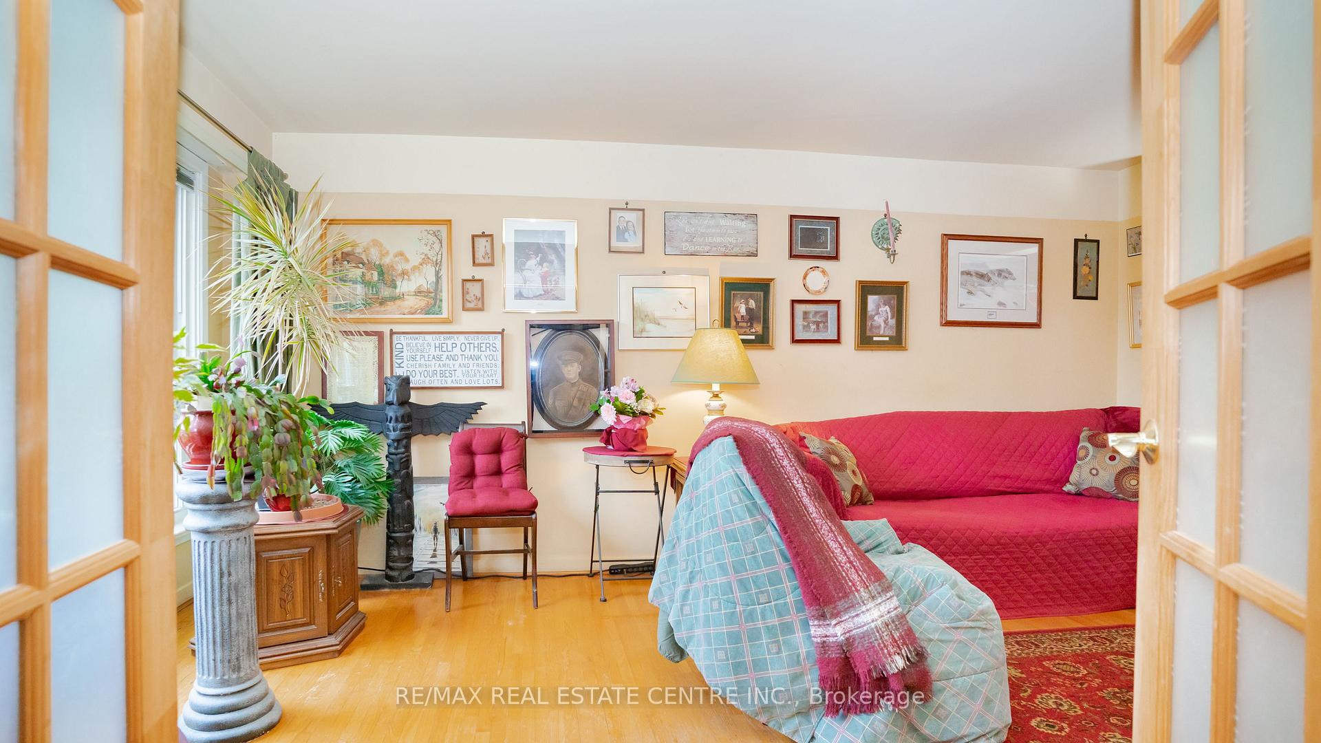 Photo 6 of 73 Brentwood Drive, Brampton, Avondale — HOMEH