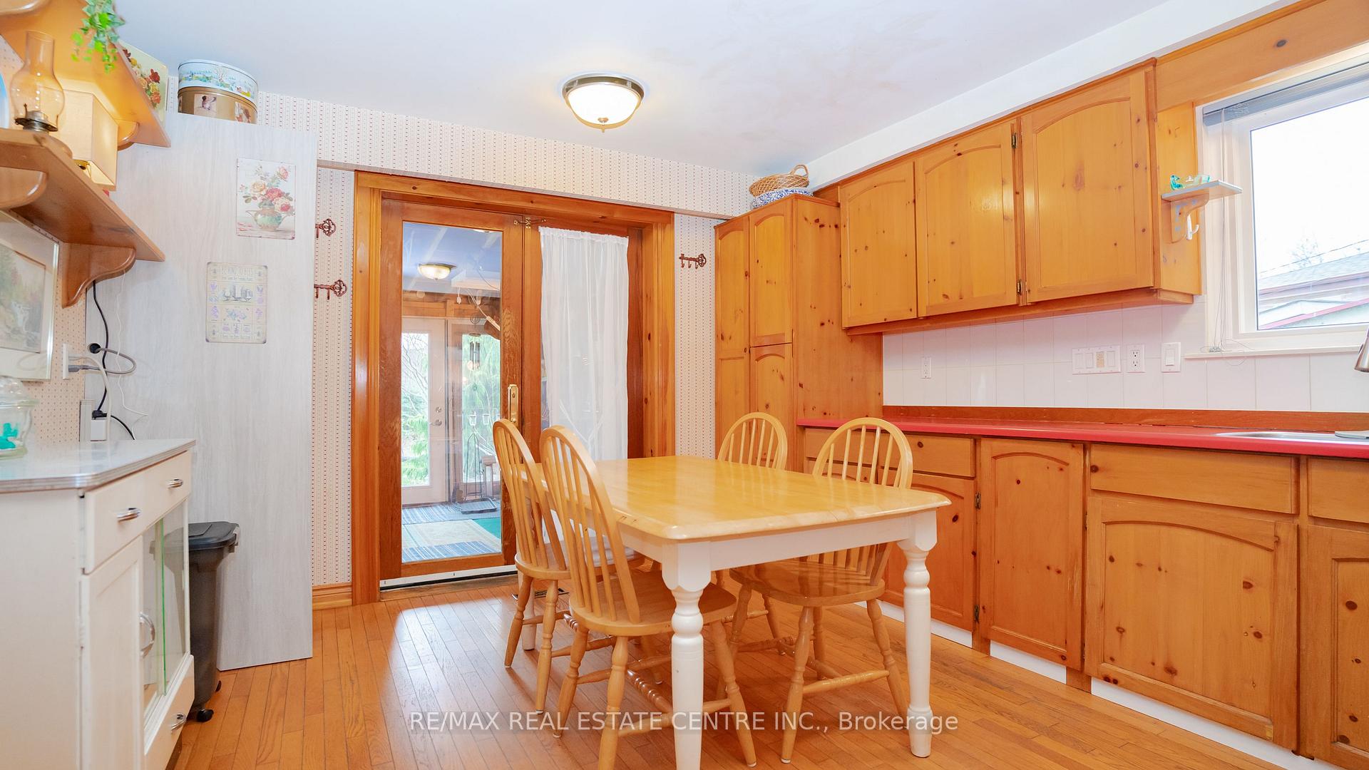 Photo 18 of 73 Brentwood Drive, Brampton, Avondale — HOMEH
