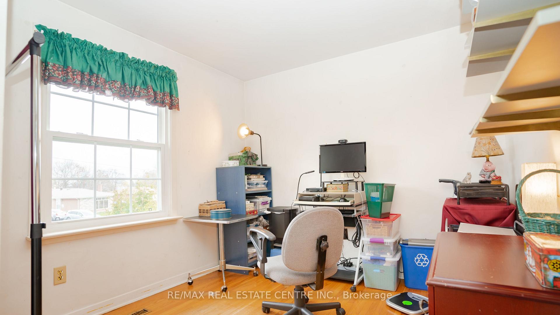Photo 23 of 73 Brentwood Drive, Brampton, Avondale — HOMEH