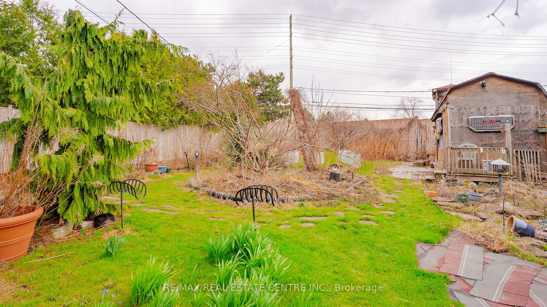 Photo 27 of 73 Brentwood Drive, Brampton, Avondale — HOMEH