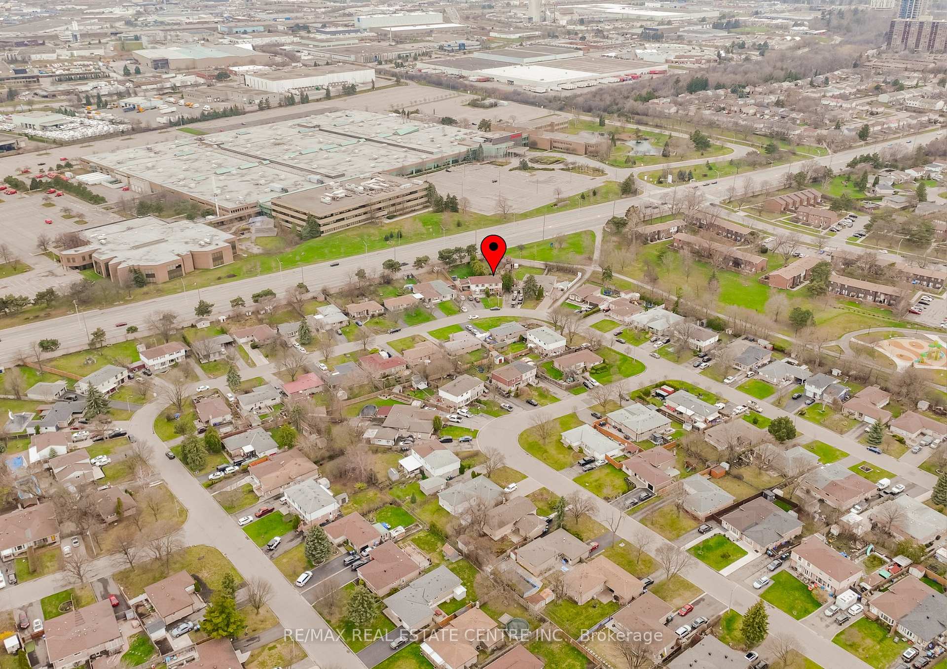 Photo 30 of 73 Brentwood Drive, Brampton, Avondale — HOMEH