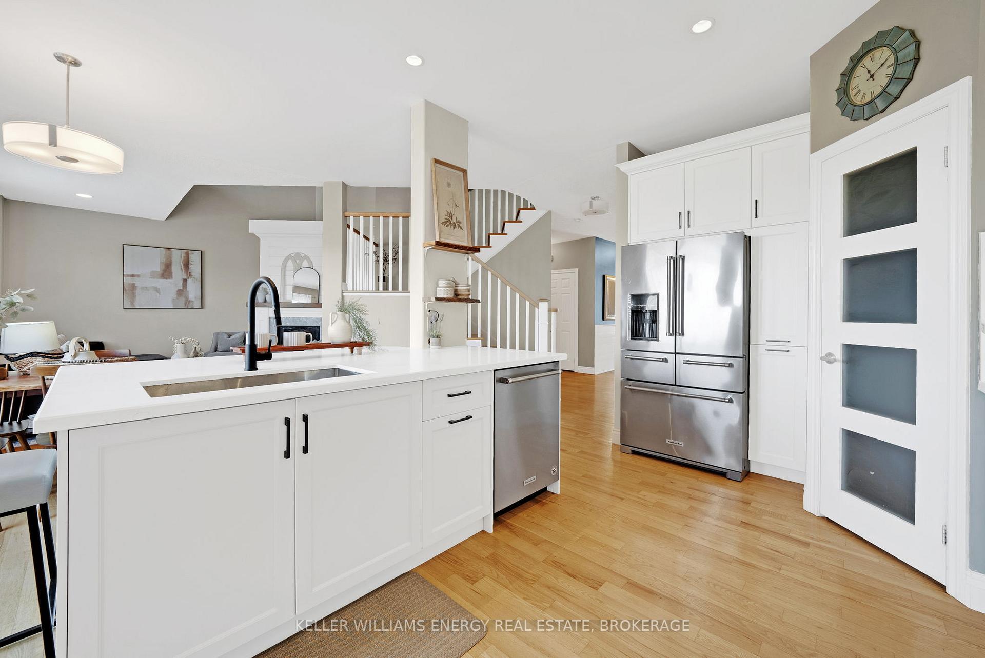 Photo 3 of 2100 Stornoway Street, Oshawa, Kedron — HOMEH