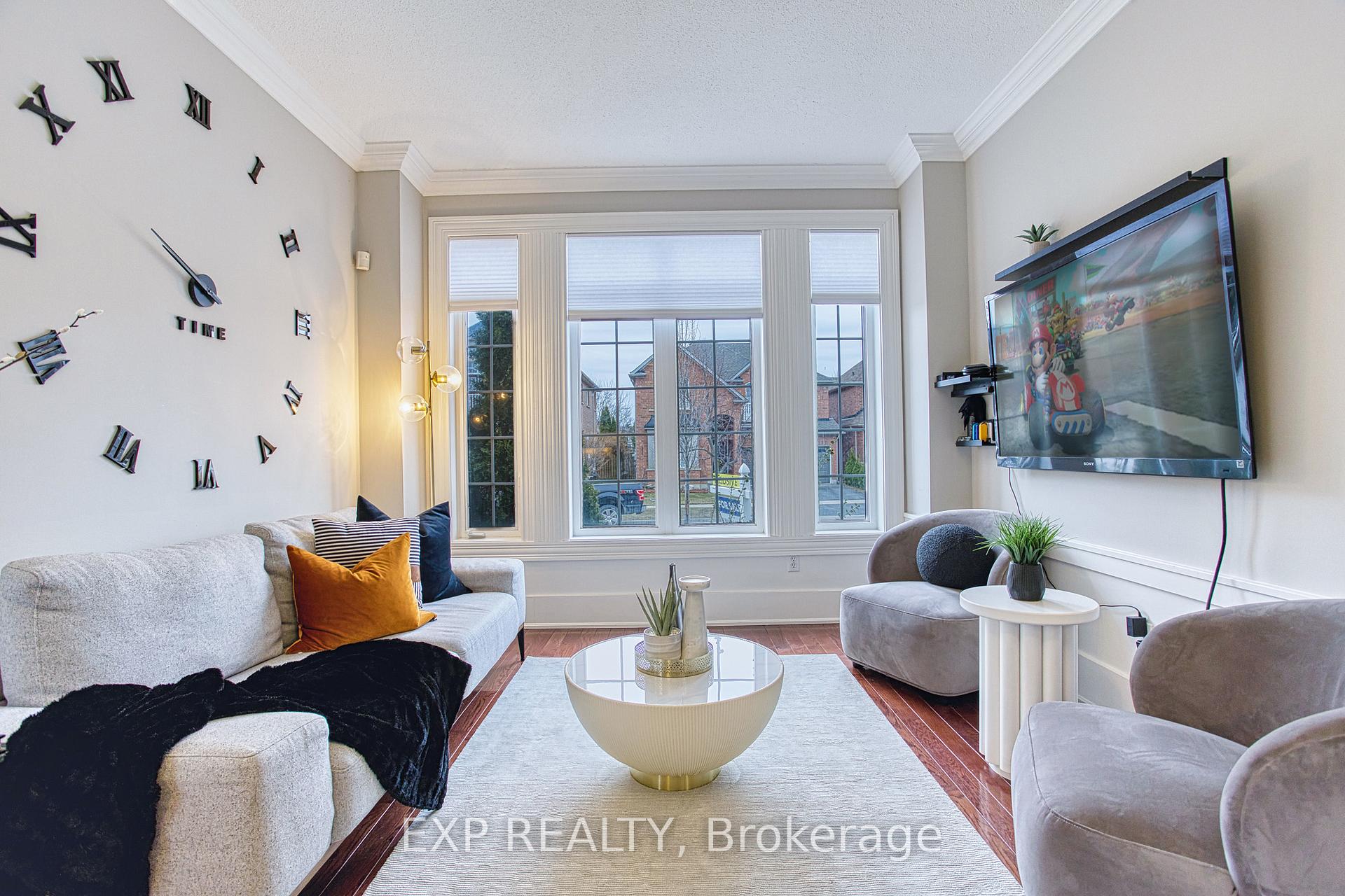Photo 5 of 7 Panorama Way, Hamilton, Stoney Creek — HOMEH