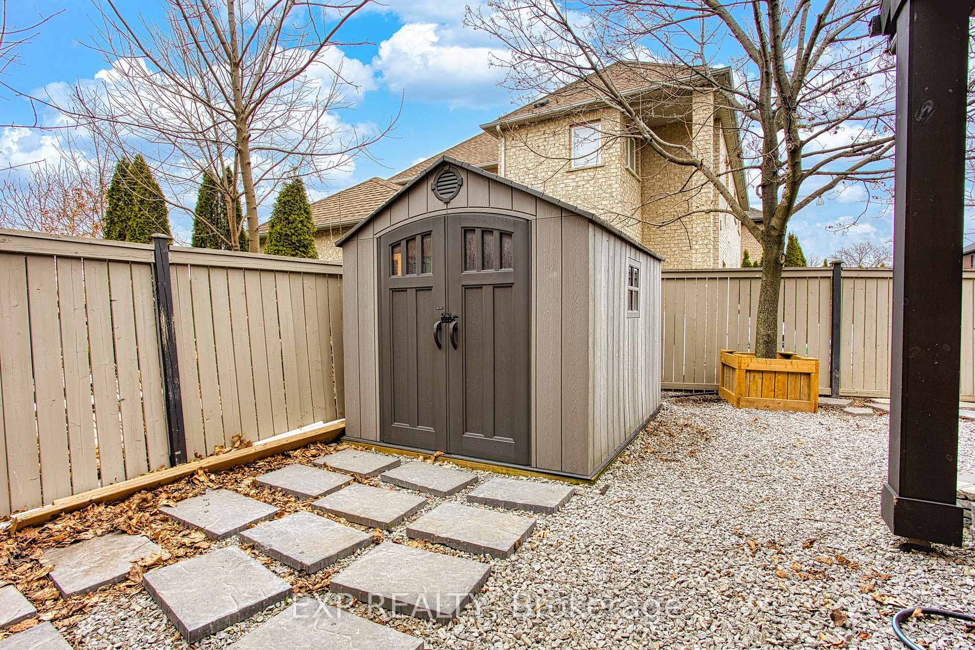 Photo 44 of 7 Panorama Way, Hamilton, Stoney Creek — HOMEH