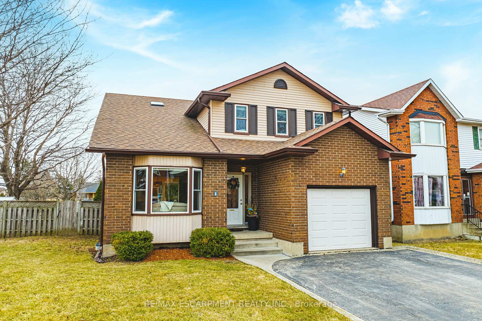 Photo 8 of 1 Charing Drive, Hamilton, Rushdale — HOMEH