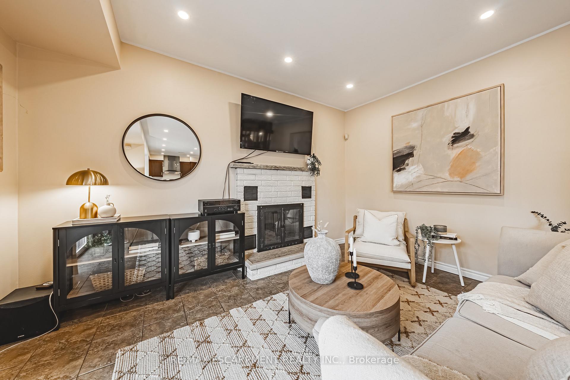 Photo 24 of 1 Charing Drive, Hamilton, Rushdale — HOMEH