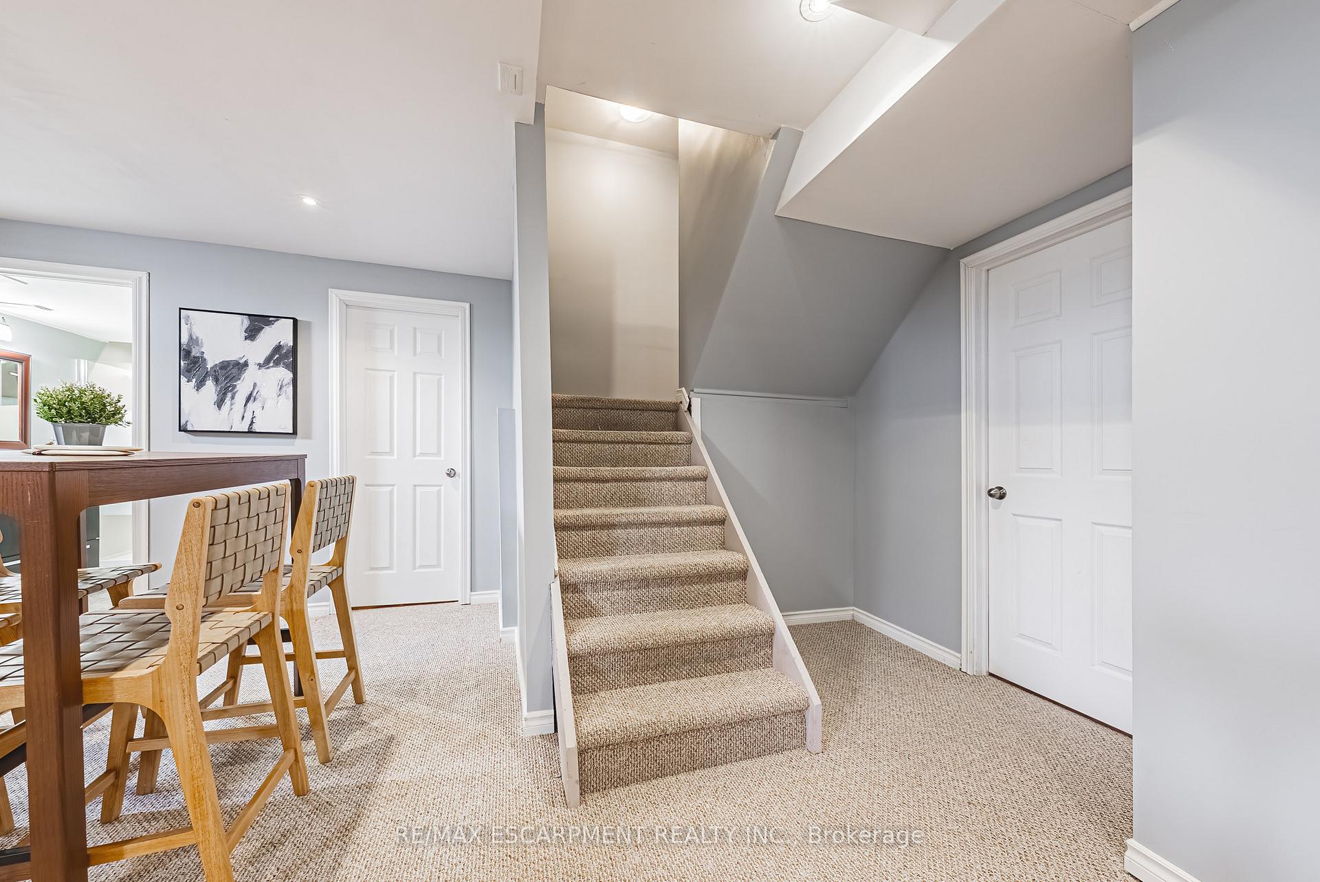 Photo 28 of 1 Charing Drive, Hamilton, Rushdale — HOMEH