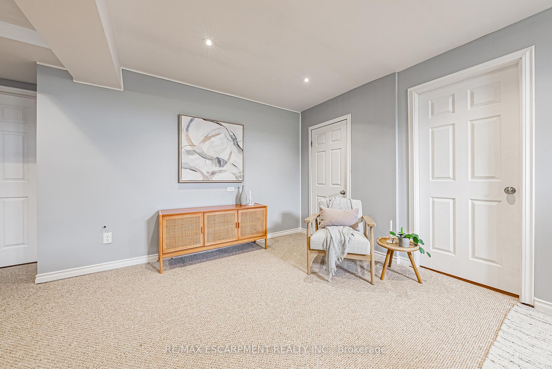 Photo 25 of 1 Charing Drive, Hamilton, Rushdale — HOMEH