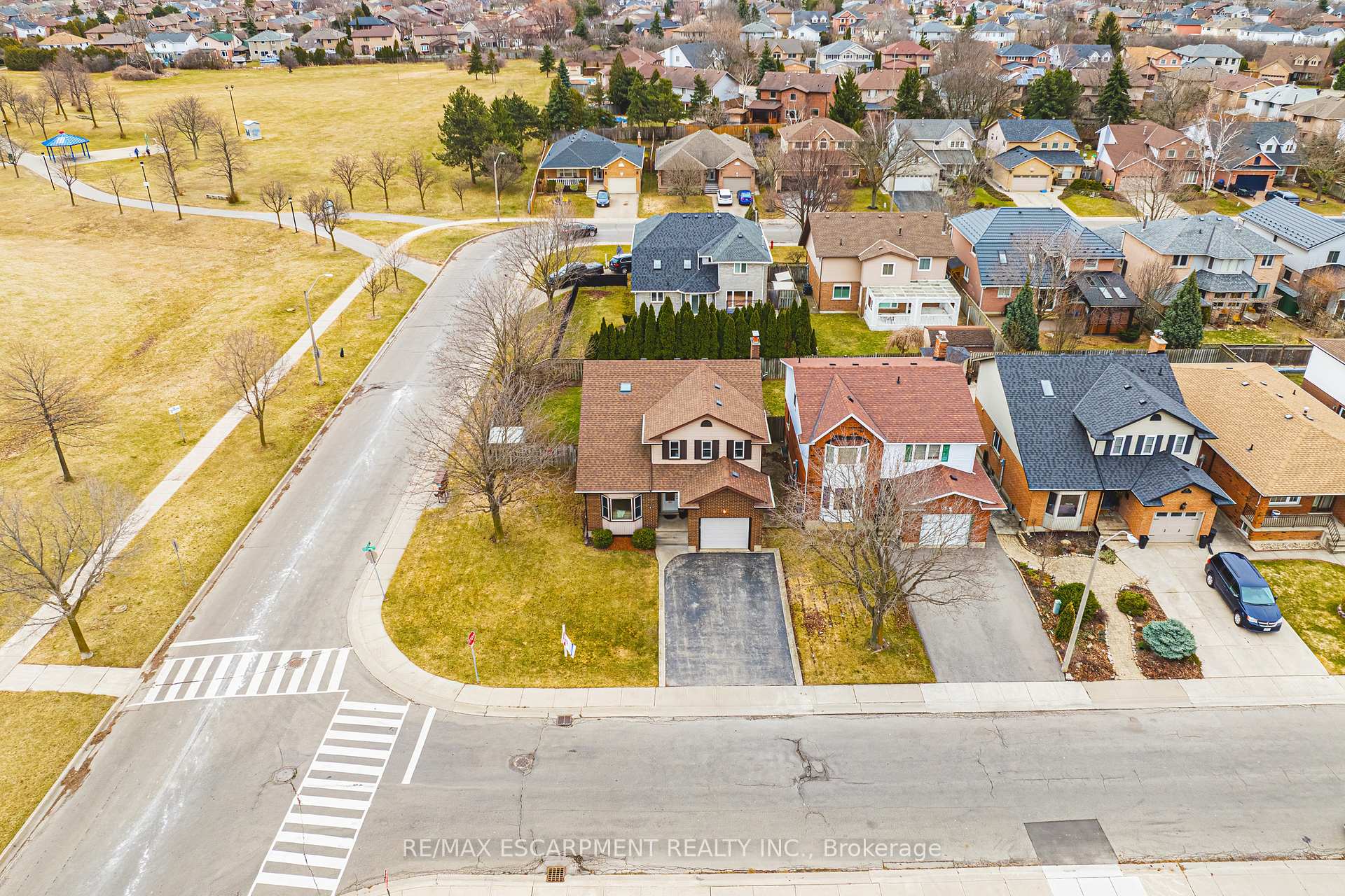 Photo 48 of 1 Charing Drive, Hamilton, Rushdale — HOMEH