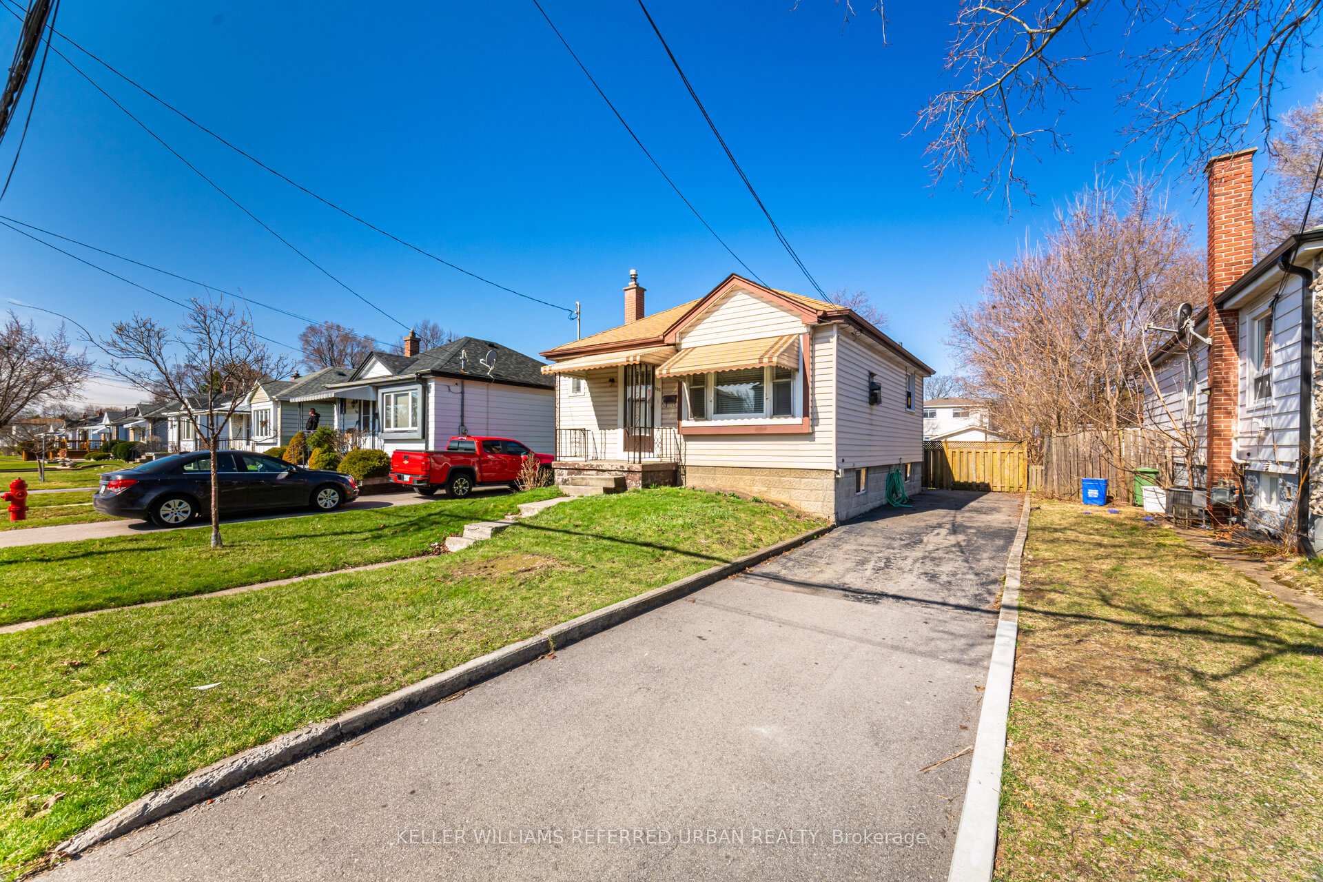 Photo 2 of 102 East 26th Street, Hamilton, Eastmount — HOMEH