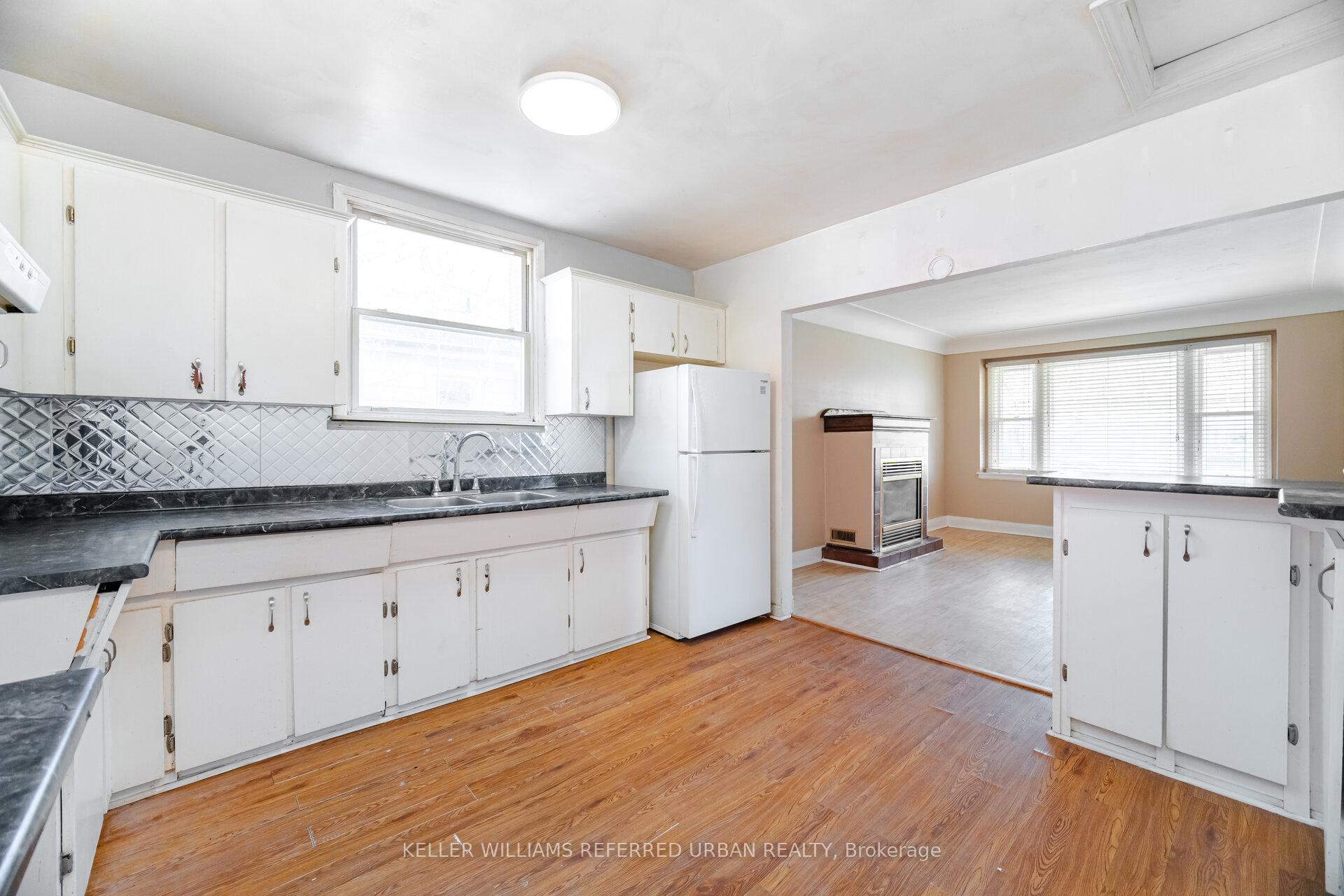 Photo 15 of 102 East 26th Street, Hamilton, Eastmount — HOMEH