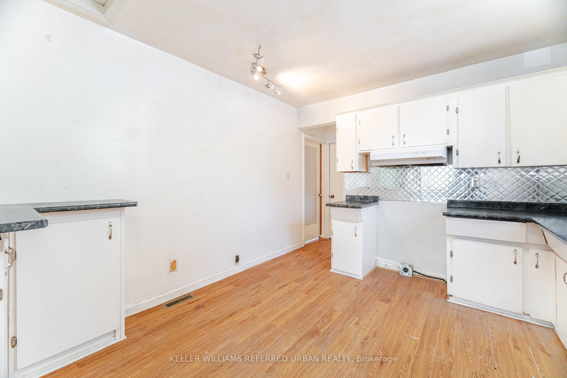 Photo 9 of 102 East 26th Street, Hamilton, Eastmount — HOMEH