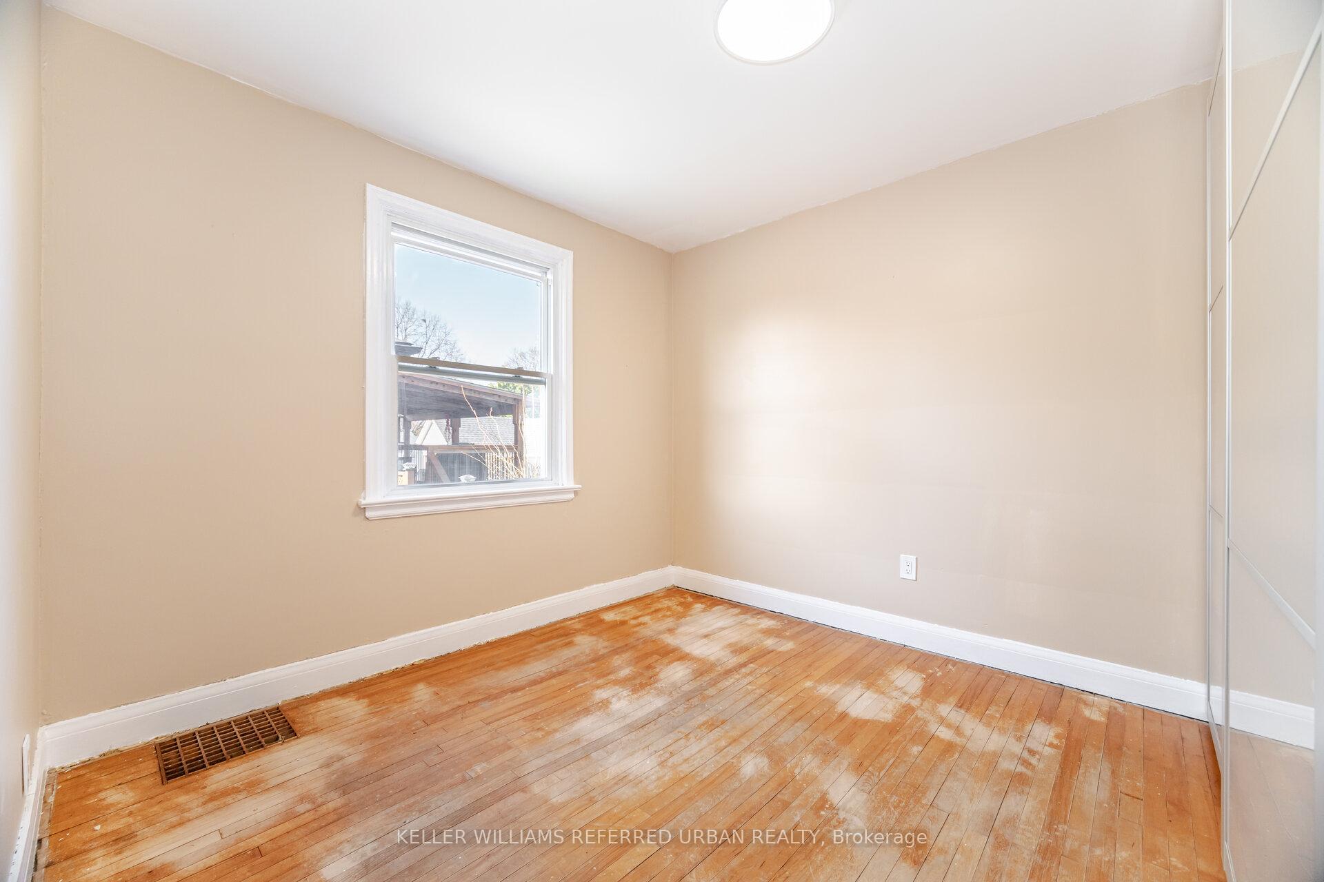 Photo 18 of 102 East 26th Street, Hamilton, Eastmount — HOMEH