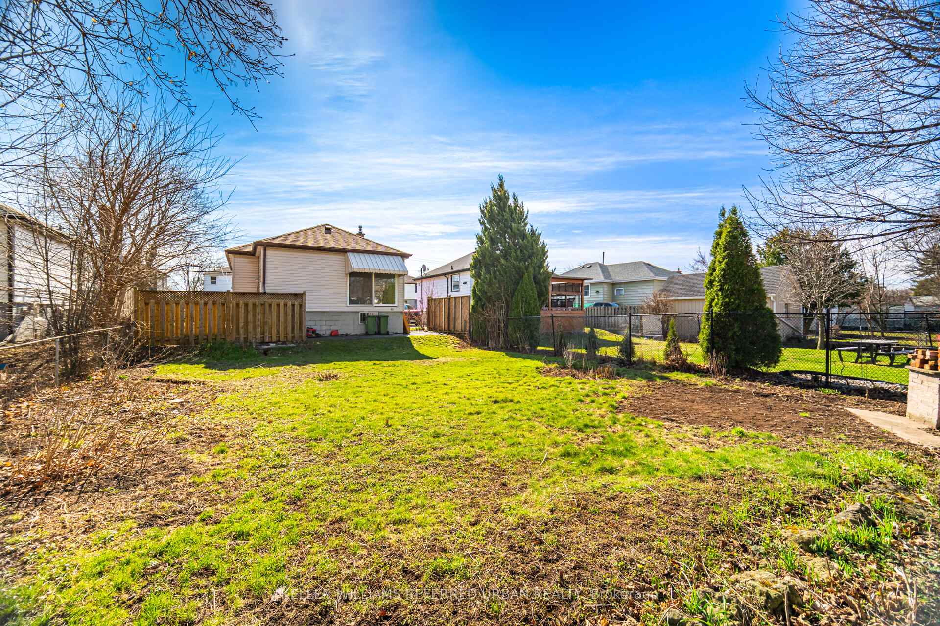 Photo 27 of 102 East 26th Street, Hamilton, Eastmount — HOMEH