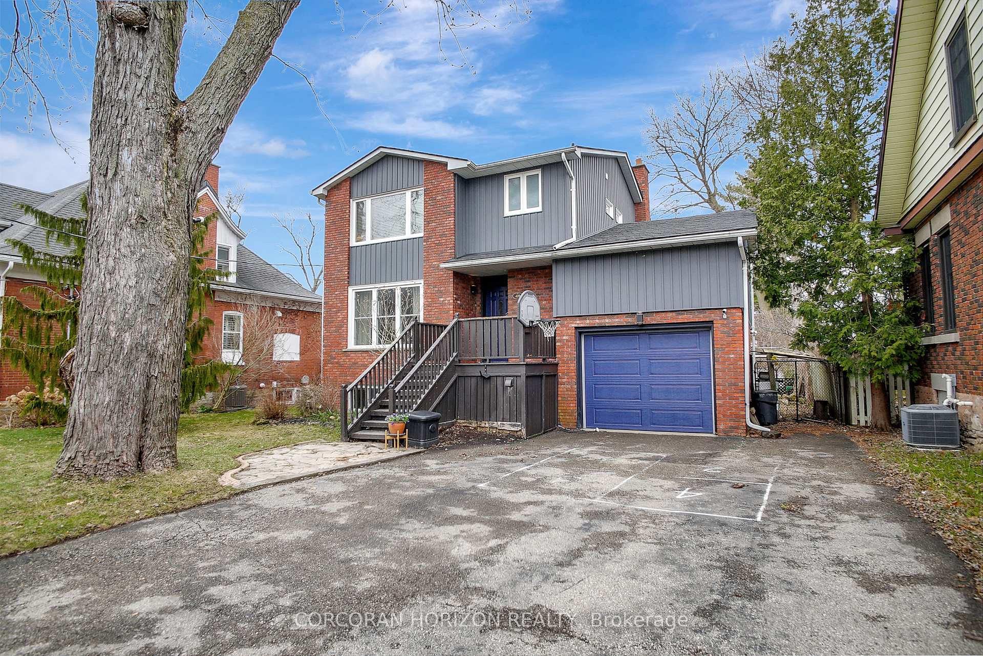 Photo 1 of 428 Westminster Drive S, Cambridge, Preston Centre — HOMEH