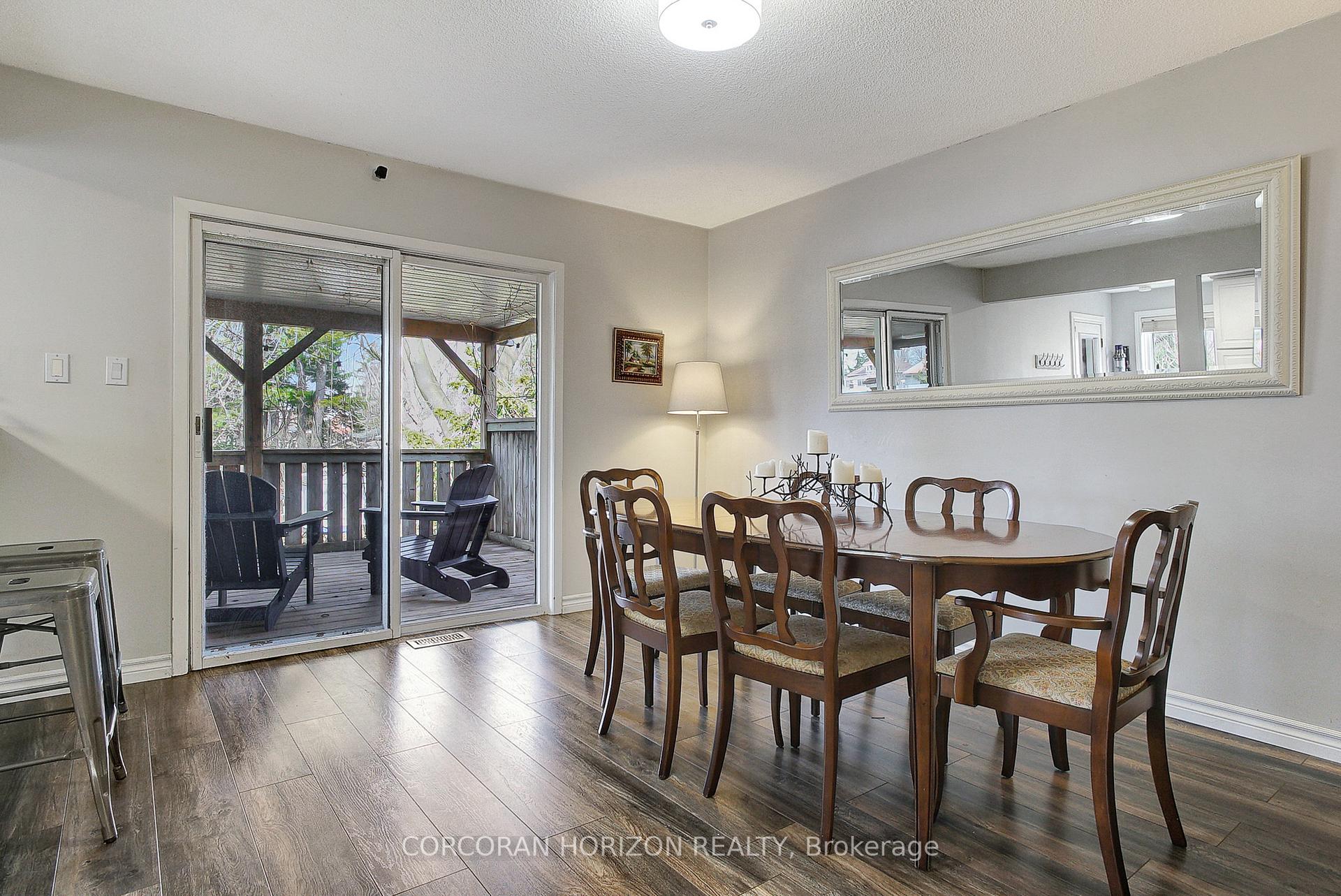 Photo 14 of 428 Westminster Drive S, Cambridge, Preston Centre — HOMEH