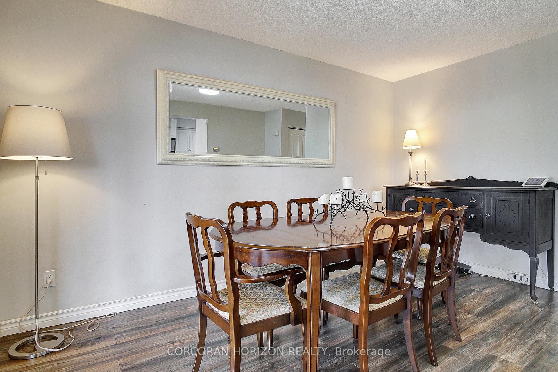Photo 20 of 428 Westminster Drive S, Cambridge, Preston Centre — HOMEH