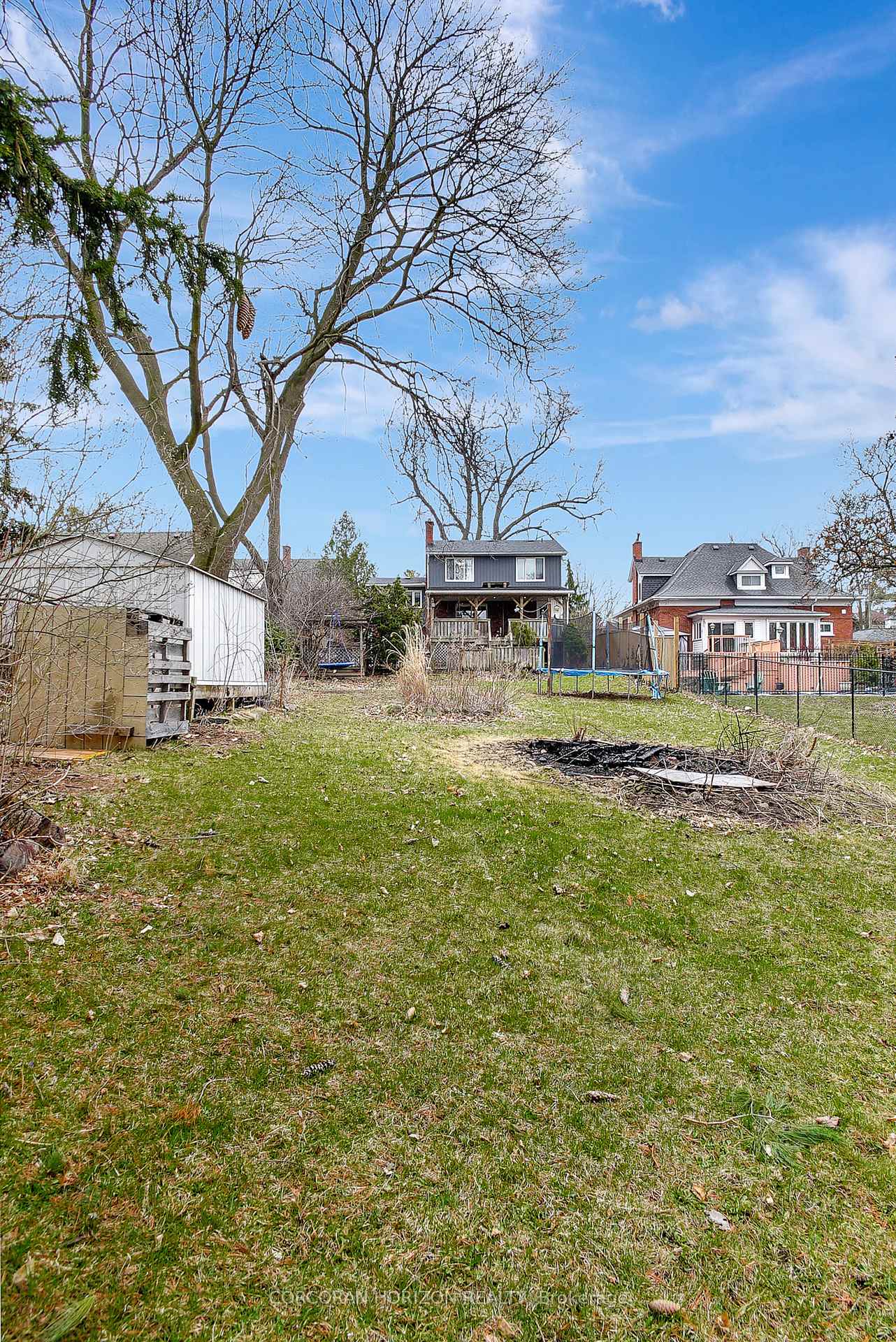Photo 10 of 428 Westminster Drive S, Cambridge, Preston Centre — HOMEH