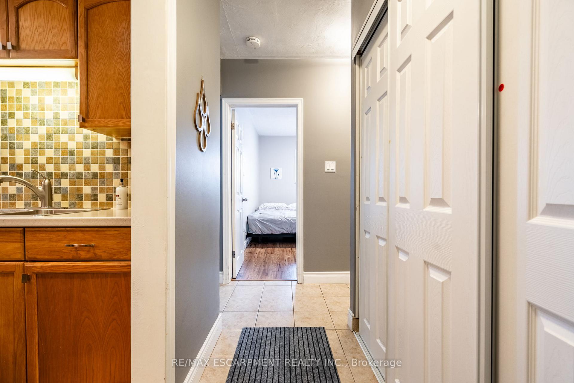 Photo 7 of Unit 304, 10 Woodman Drive S, Hamilton, Greenford — HOMEH