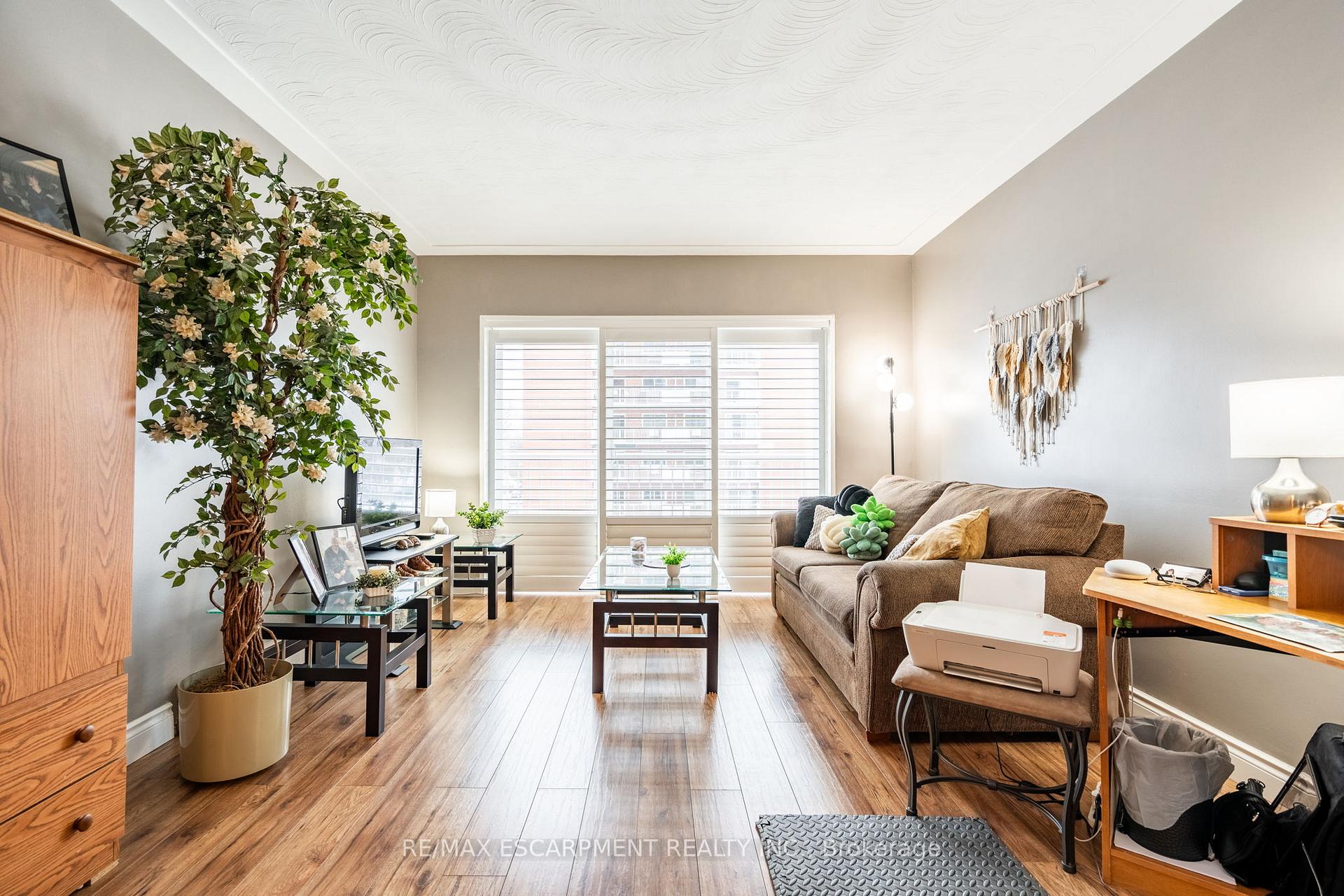 Photo 11 of Unit 304, 10 Woodman Drive S, Hamilton, Greenford — HOMEH