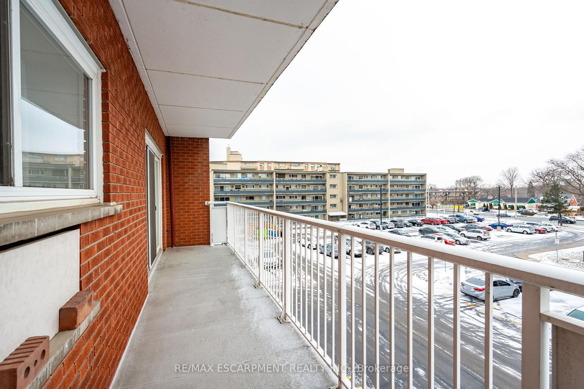 Photo 14 of Unit 304, 10 Woodman Drive S, Hamilton, Greenford — HOMEH