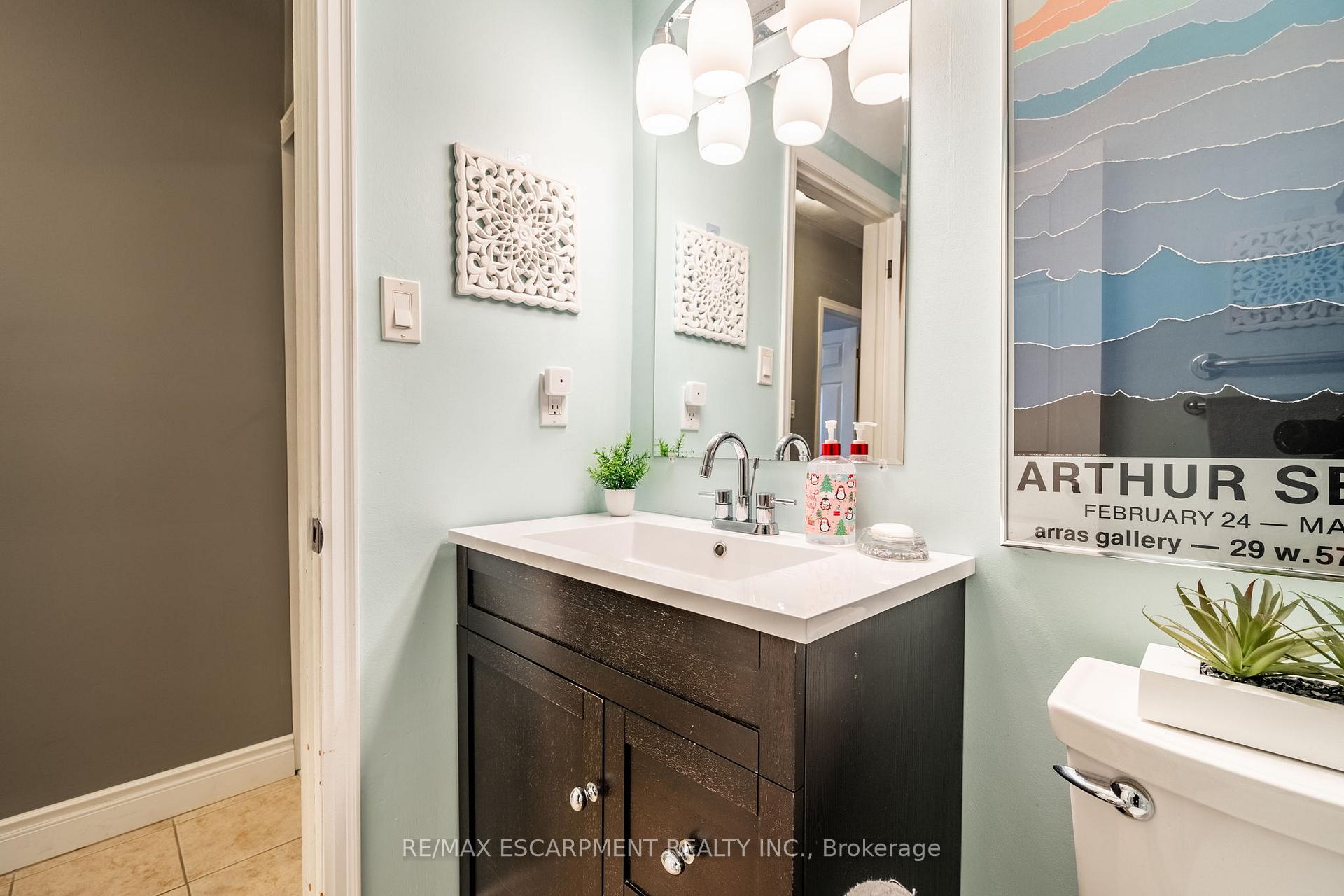 Photo 22 of Unit 304, 10 Woodman Drive S, Hamilton, Greenford — HOMEH
