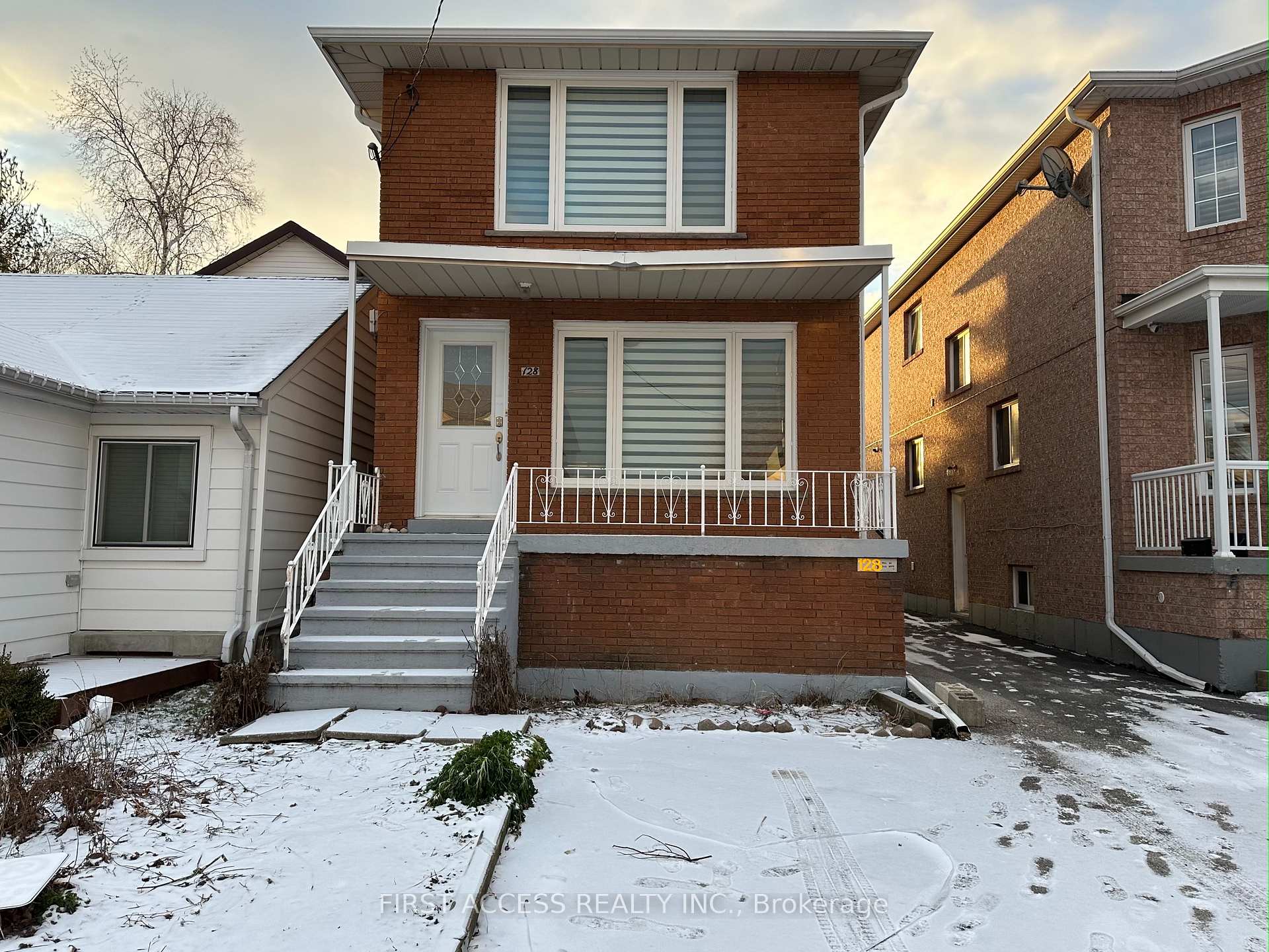 Front of Unit (Main), 128 Twenty Second Street