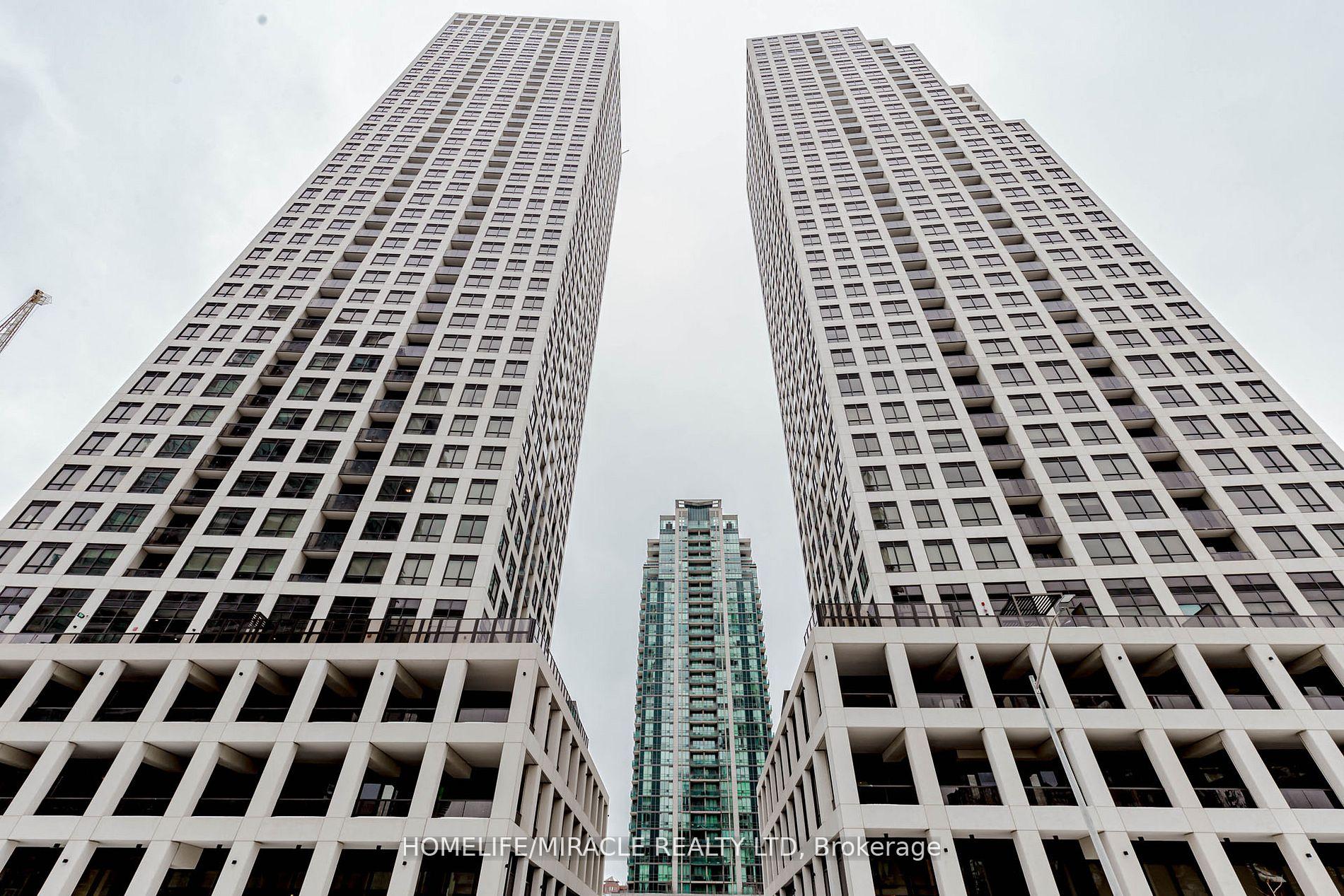 Front of Unit 3701, 36 Elm Dr