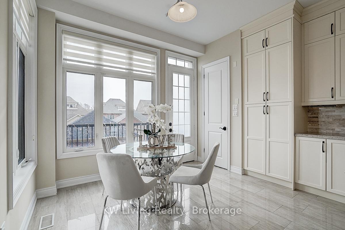 Photo 5 of 292 Angus Glen Boulevard, Markham, Angus Glen — HOMEH