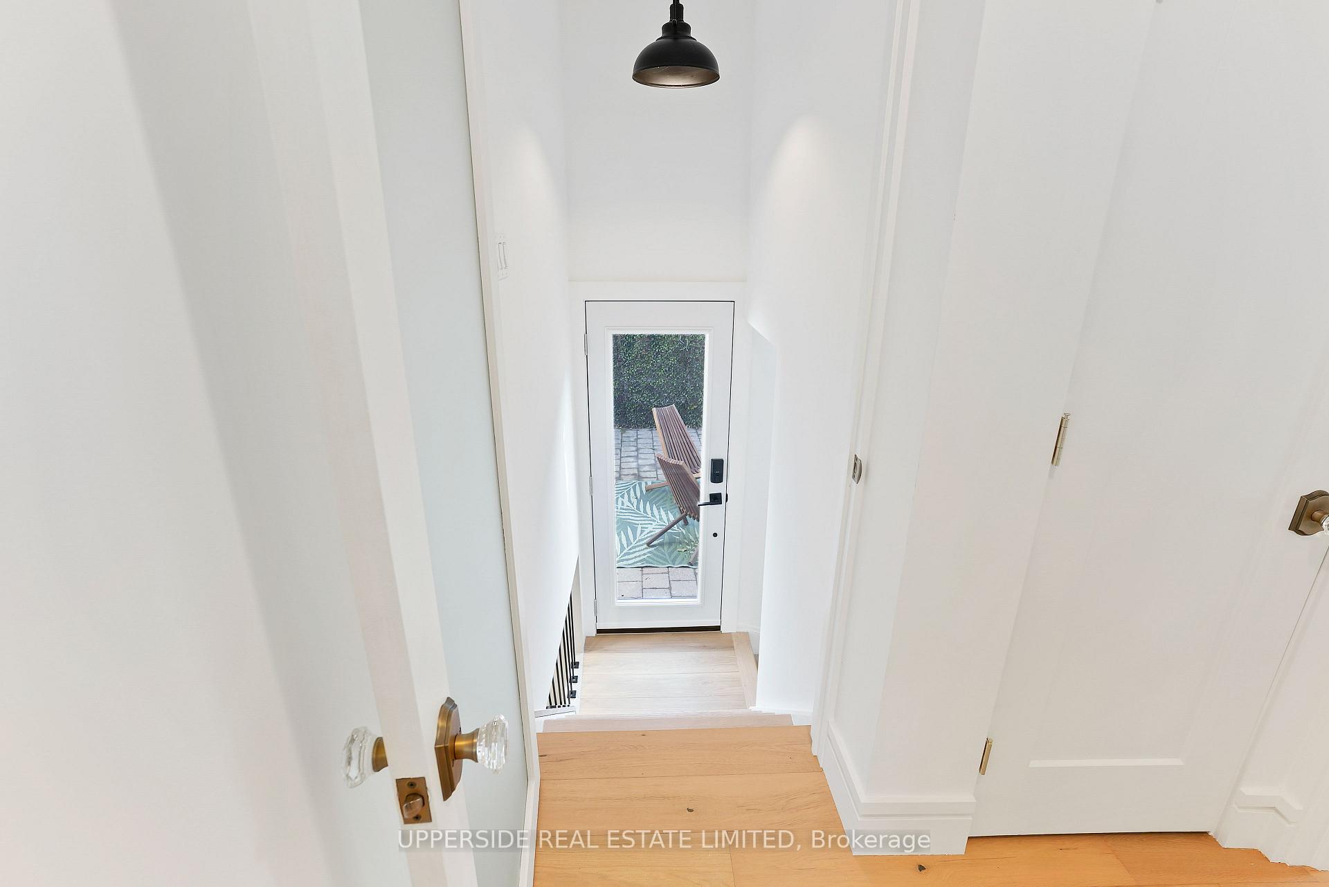 Photo 8 of 215 Ridley Boulevard, Toronto, Bedford Park-Nortown — HOMEH