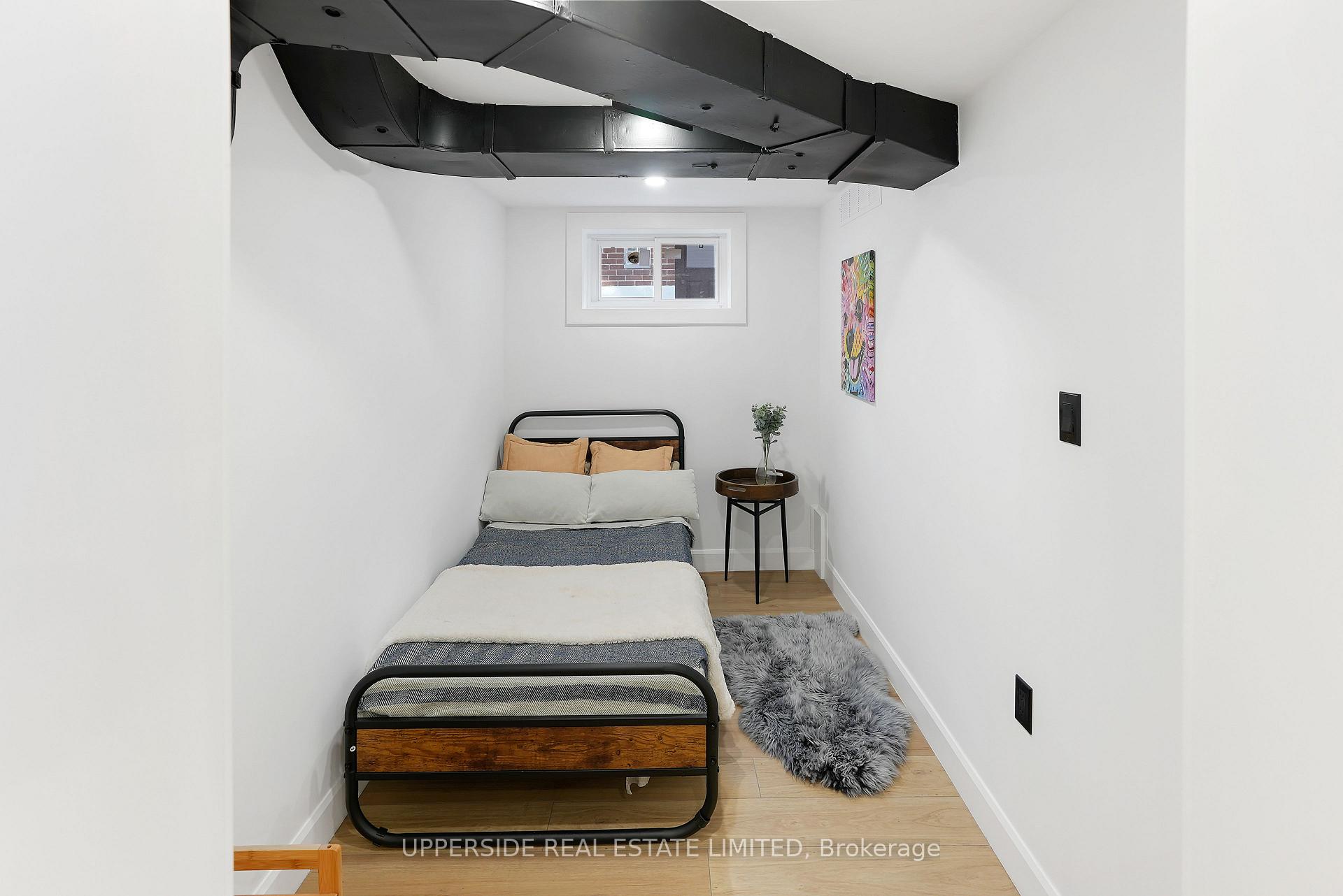 Photo 10 of 215 Ridley Boulevard, Toronto, Bedford Park-Nortown — HOMEH