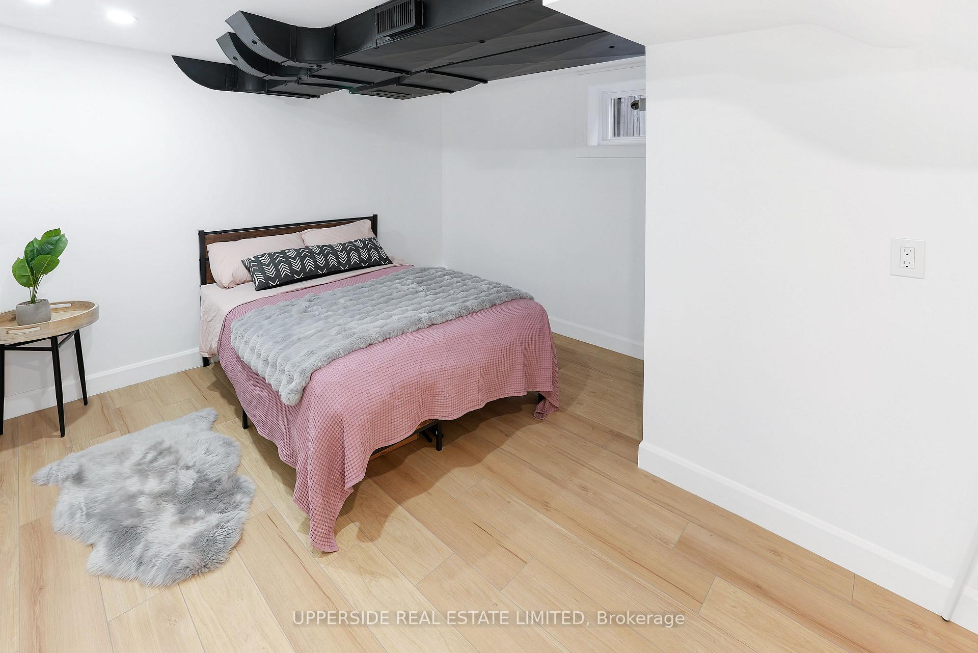 Photo 12 of 215 Ridley Boulevard, Toronto, Bedford Park-Nortown — HOMEH