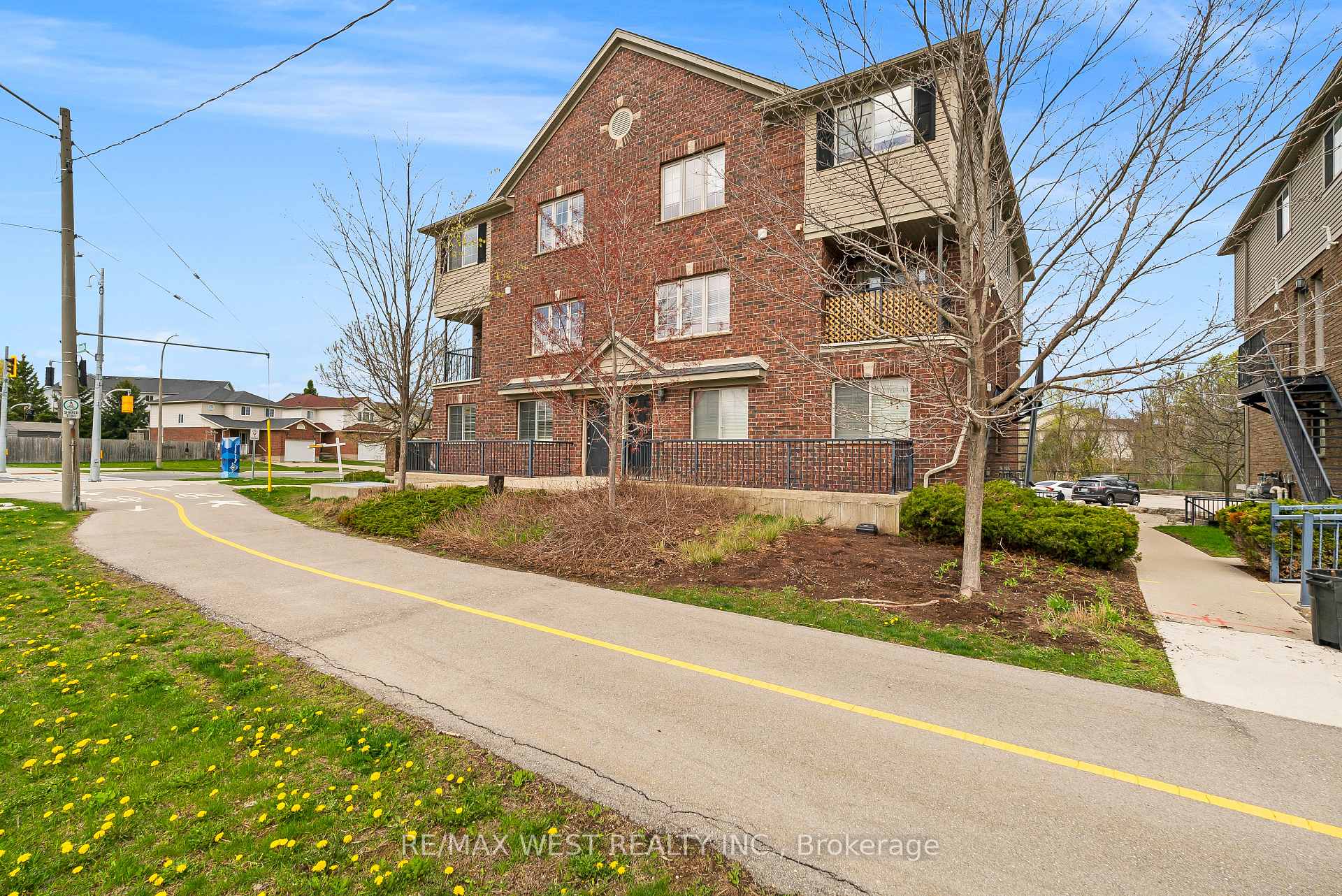 Photo 9 of Unit #15, 950 Highland Road W, Kitchener — HOMEH