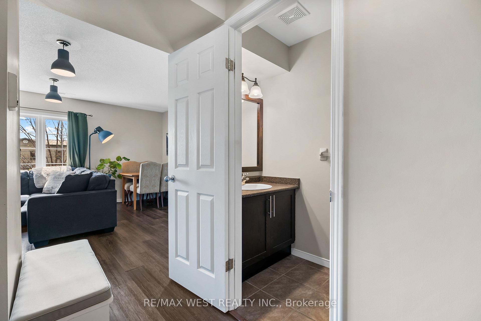 Photo 2 of Unit #15, 950 Highland Road W, Kitchener — HOMEH