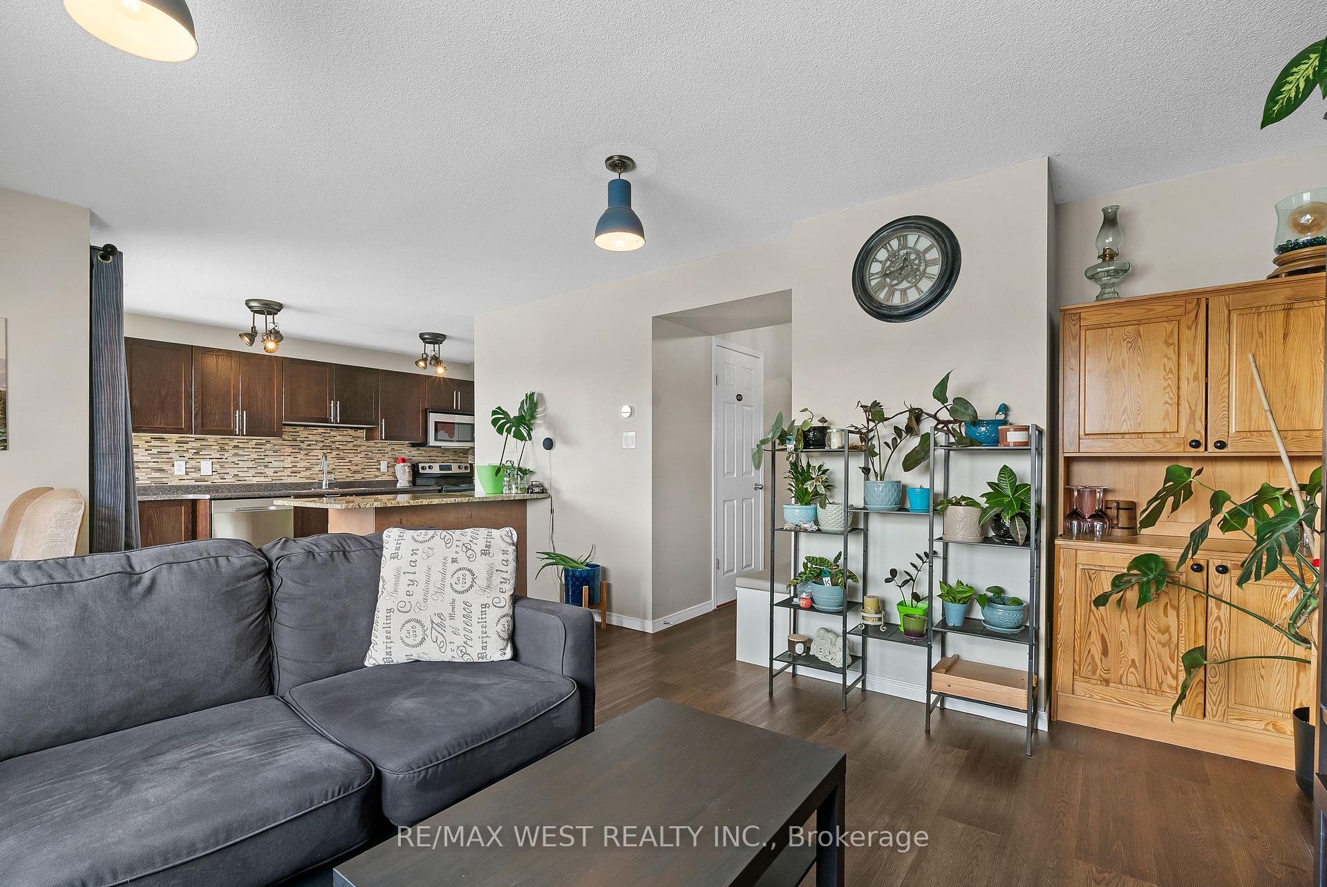Photo 5 of Unit #15, 950 Highland Road W, Kitchener — HOMEH