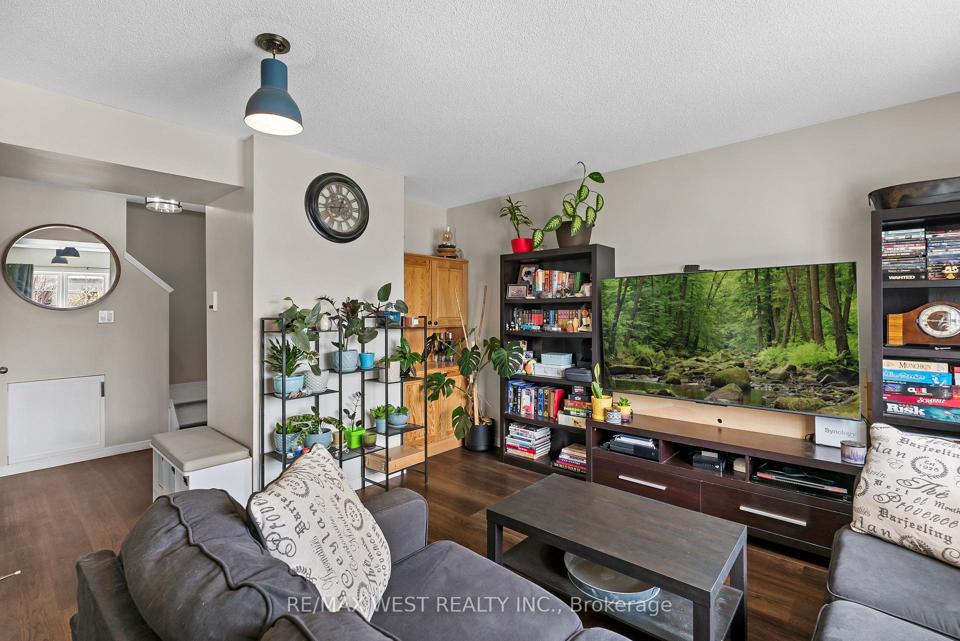 Photo 6 of Unit #15, 950 Highland Road W, Kitchener — HOMEH
