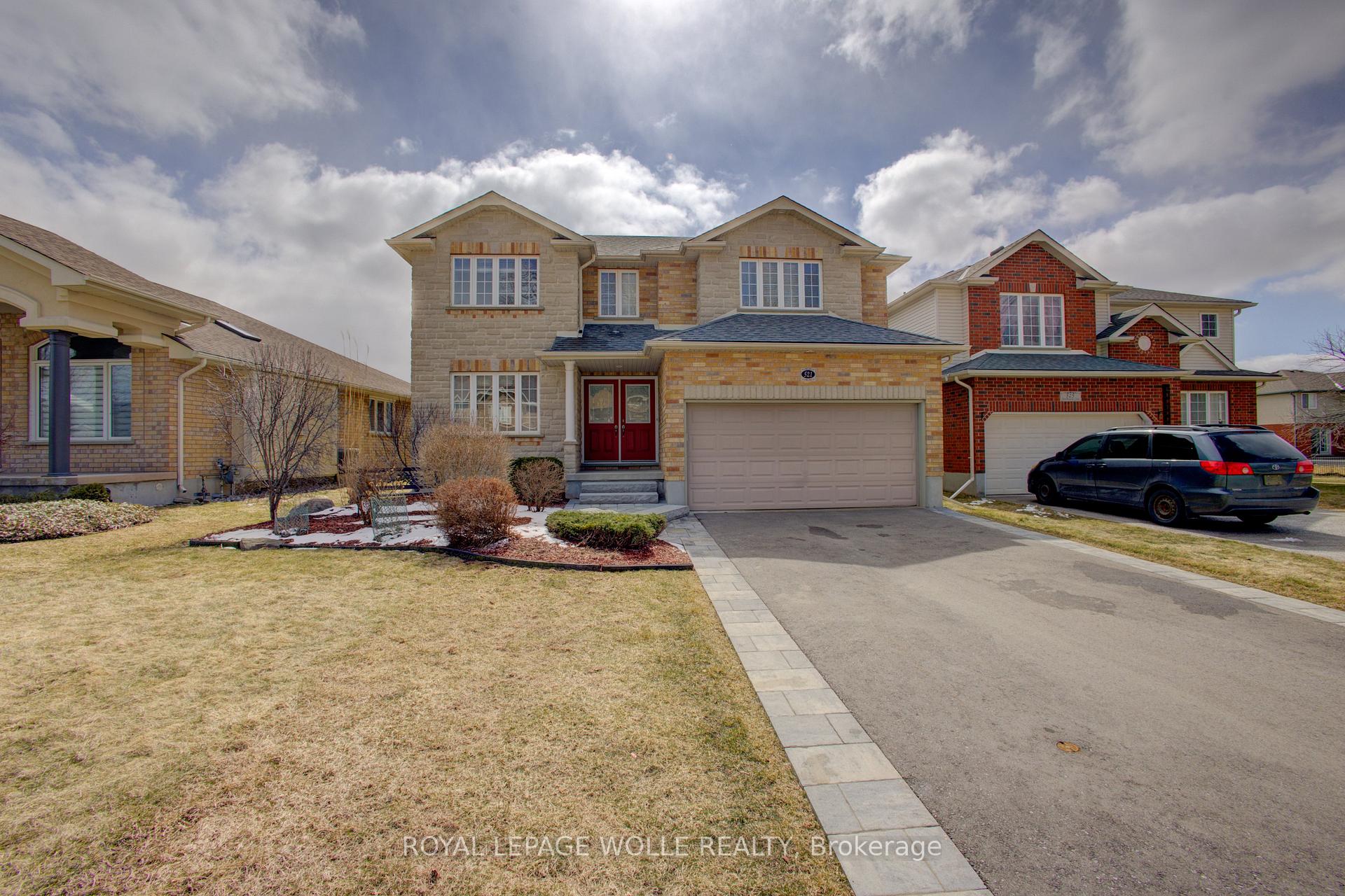 Photo 5 of 521 Starboard Crescent, Waterloo — HOMEH