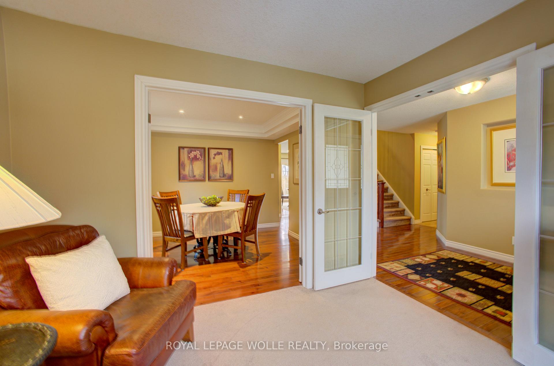 Photo 4 of 521 Starboard Crescent, Waterloo — HOMEH