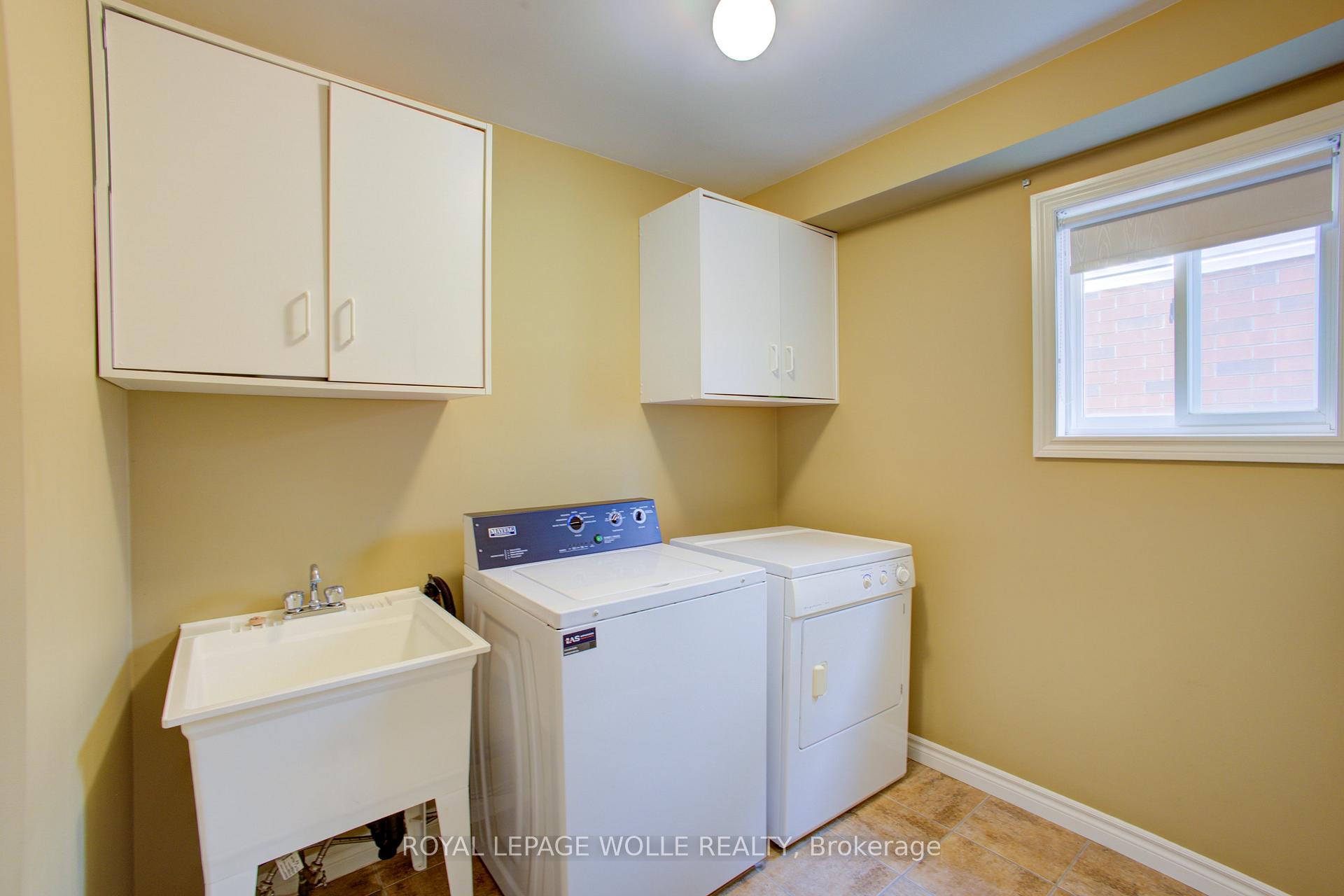 Photo 20 of 521 Starboard Crescent, Waterloo — HOMEH