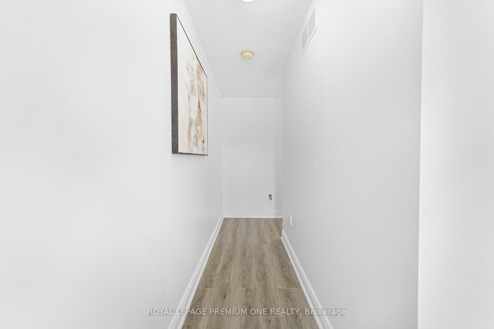 Photo 14 of 8 Madeleine Street, Kitchener — HOMEH