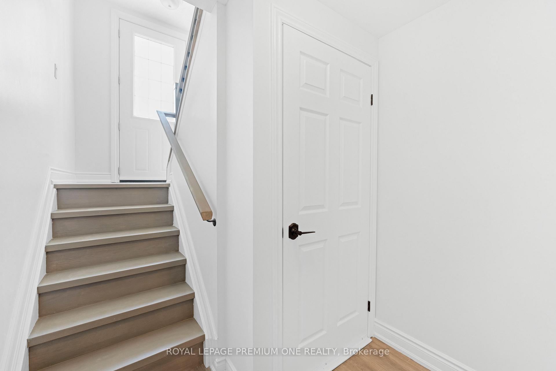 Photo 34 of 8 Madeleine Street, Kitchener — HOMEH
