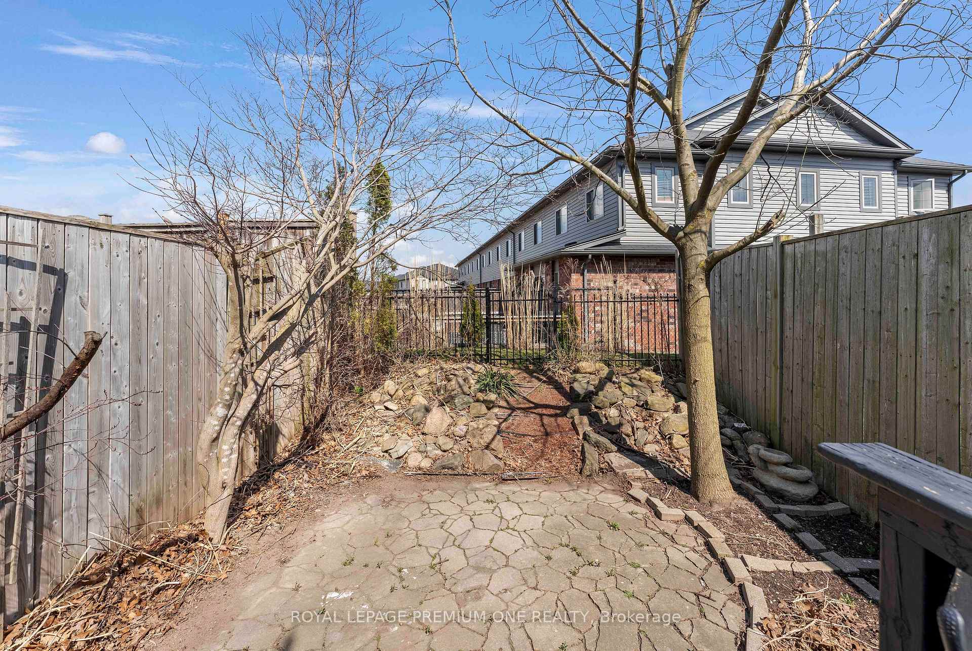 Photo 25 of 8 Madeleine Street, Kitchener — HOMEH