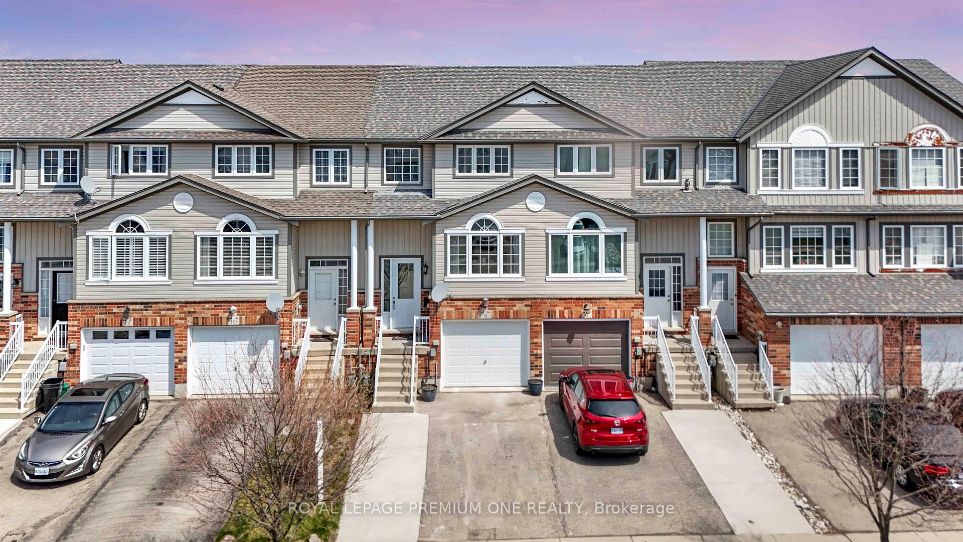 Photo 48 of 8 Madeleine Street, Kitchener — HOMEH