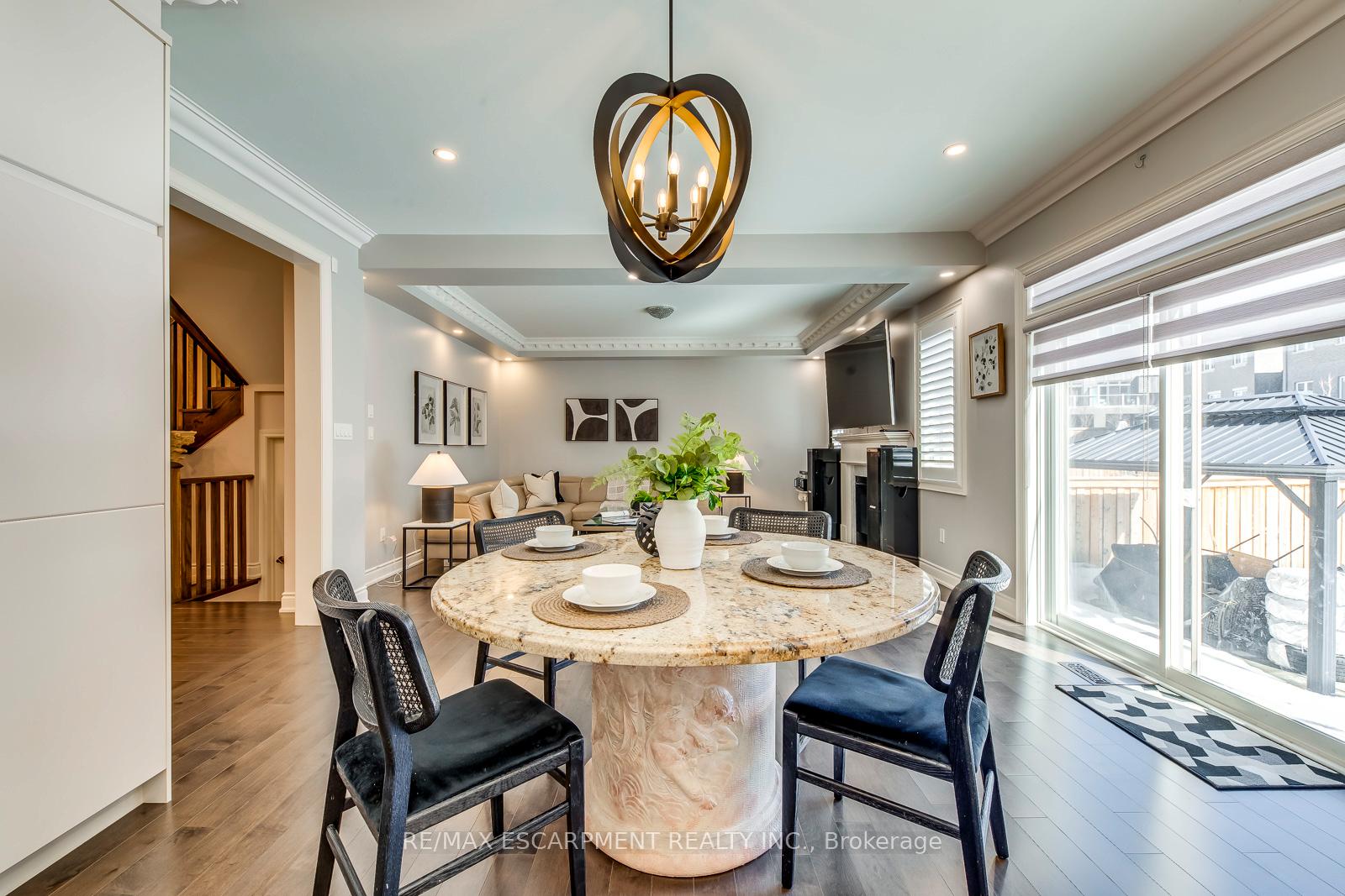 Photo 13 of 258 Humphrey Street, Hamilton, Waterdown — HOMEH