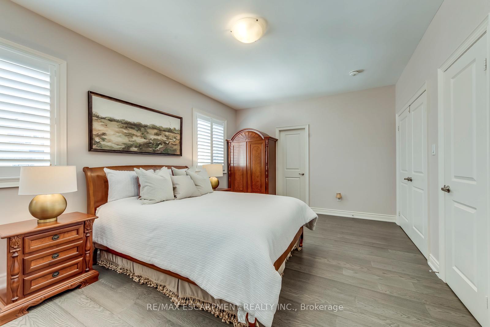 Photo 22 of 258 Humphrey Street, Hamilton, Waterdown — HOMEH