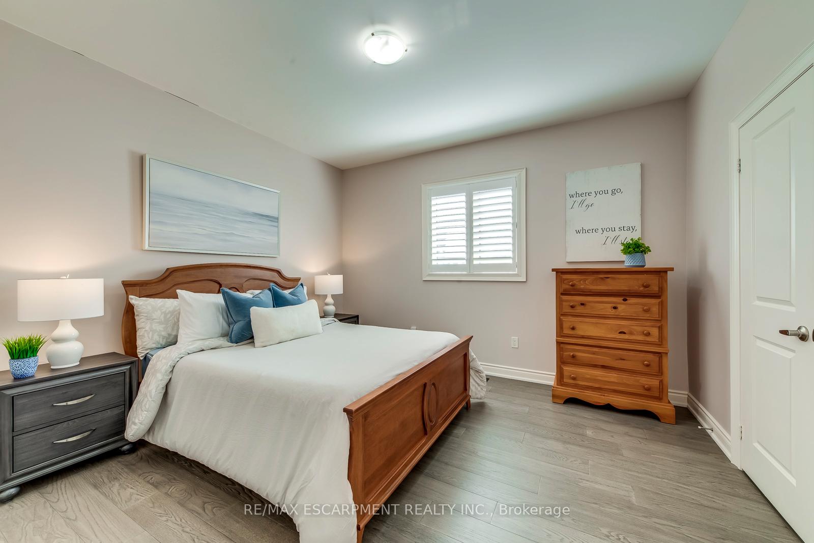 Photo 34 of 258 Humphrey Street, Hamilton, Waterdown — HOMEH