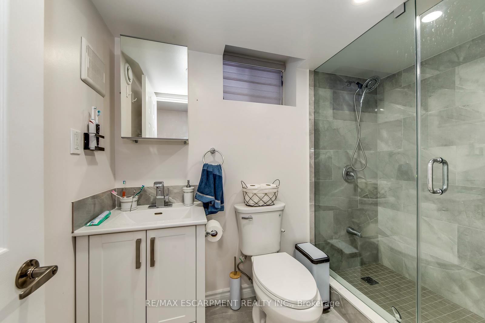 Photo 41 of 258 Humphrey Street, Hamilton, Waterdown — HOMEH