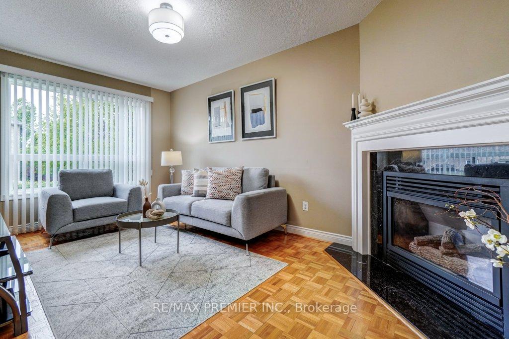 Photo 22 of 69 Zucchet Court, Vaughan, East Woodbridge — HOMEH