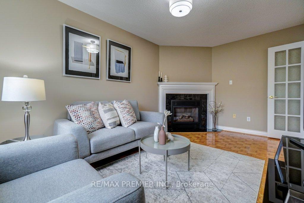 Photo 43 of 69 Zucchet Court, Vaughan, East Woodbridge — HOMEH